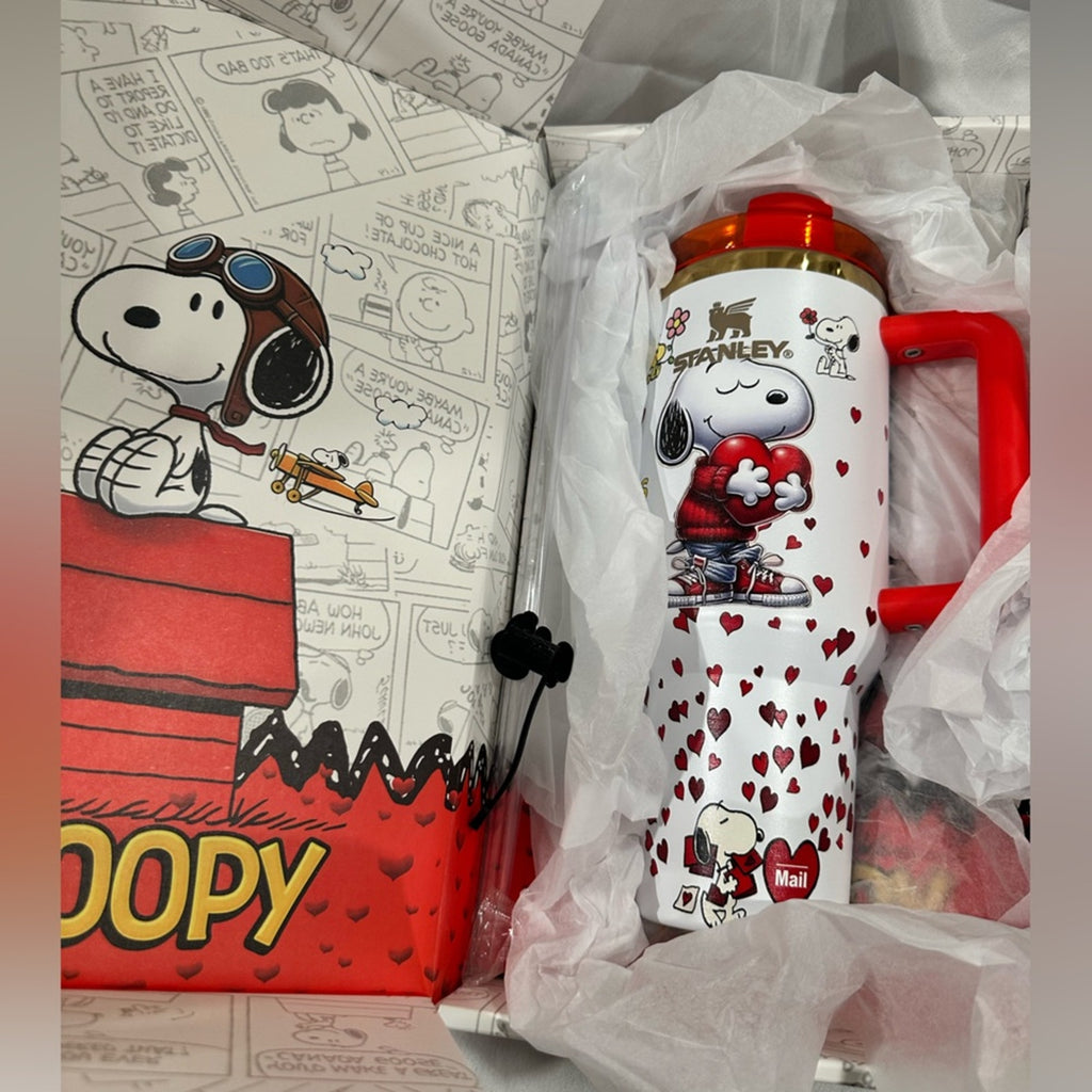 Stanley FlowState Quencher H2.0 Tumbler  Limited Edition Snoopy, V4 40 oz