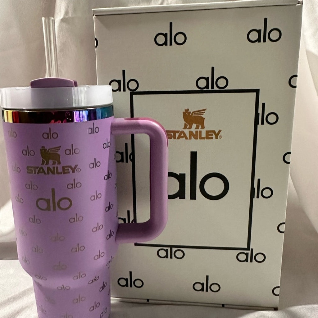 Stanley The FlowState Quencher H2.0 Tumbler limited edition Alo 40 oz Purple