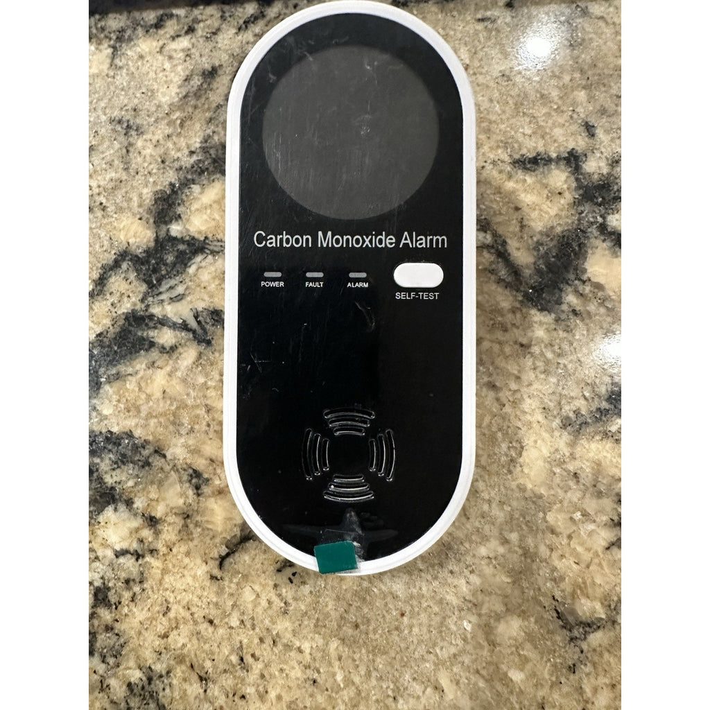 3-in-1 Carbon Monoxide Detector, Plug in Wall w/Temperature & Humidity Display