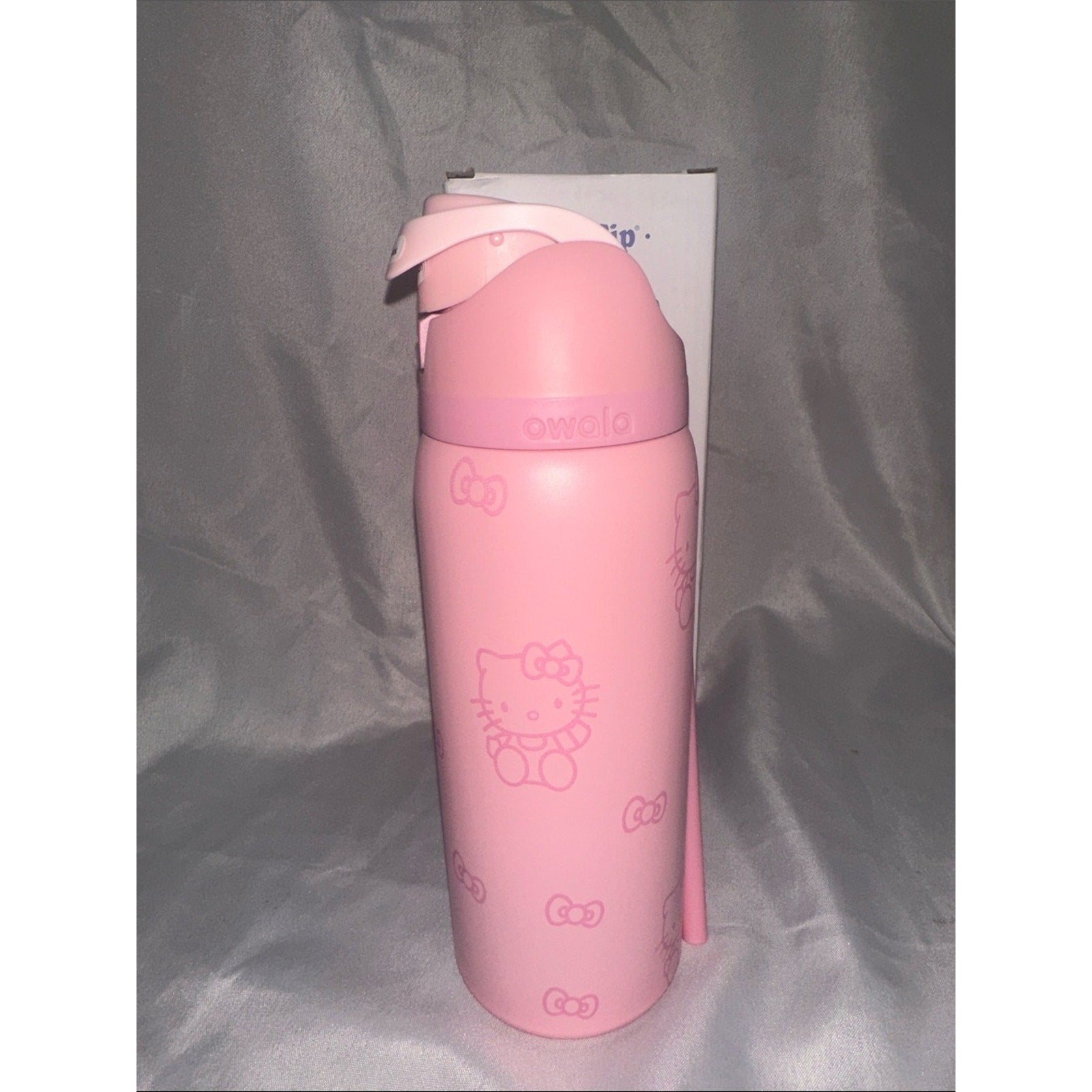 Custom Owala FreeSip Hello Kitty Pink/Pink 32 oz