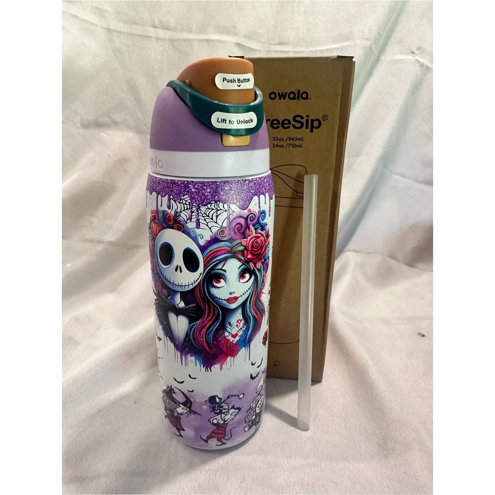 Custom Engraved Owala FreeSip Nightmare Before Christmas, Jack and Sally 32oz