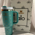 Stanley The FlowState Quencher H2.0 Tumbler limited edition Alo 40 oz Teal