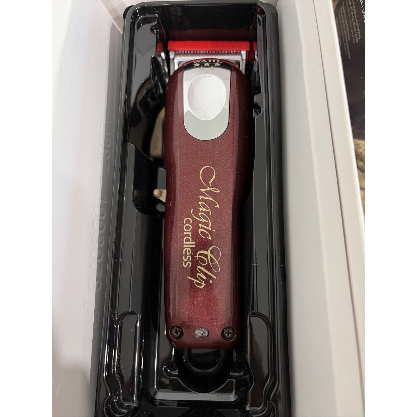 Pre-Owned Wahl Magic Clip Cord/Cordless Clipper - Red (8148)