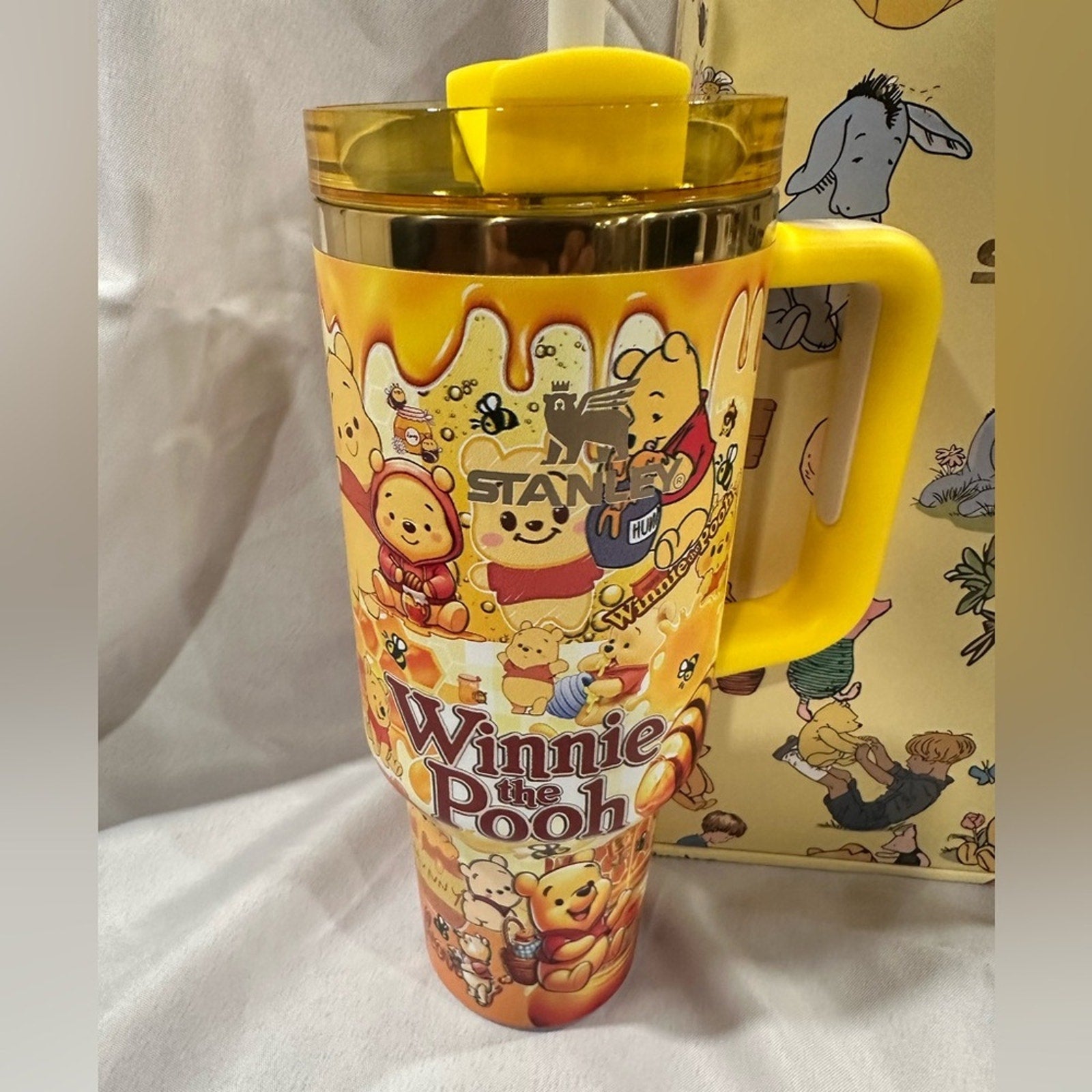 Stanley FlowState Quencher H2.0 Tumbler  Winnie the Pooh 3