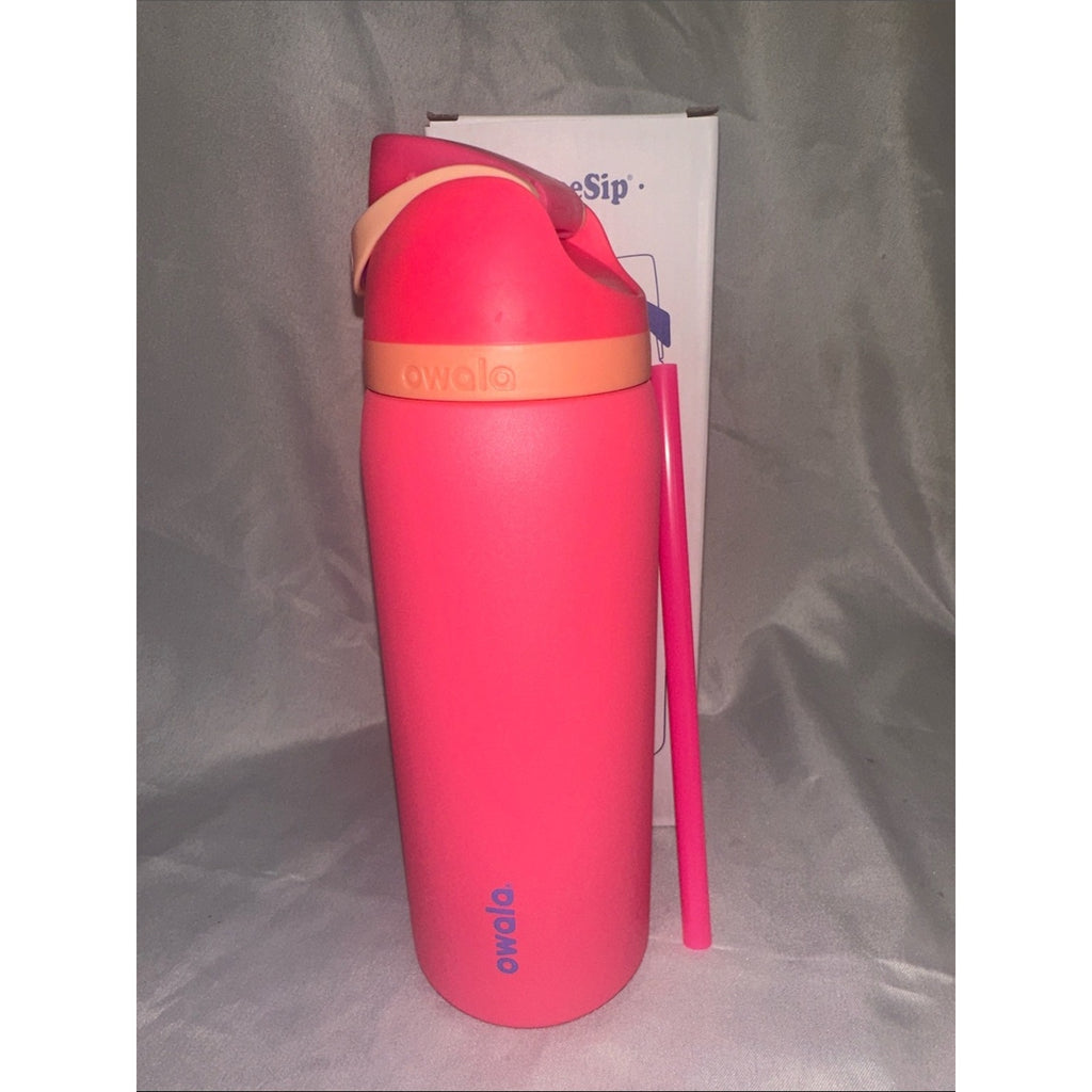 Owala insulated water bottle with a built-in straw. 32oz.