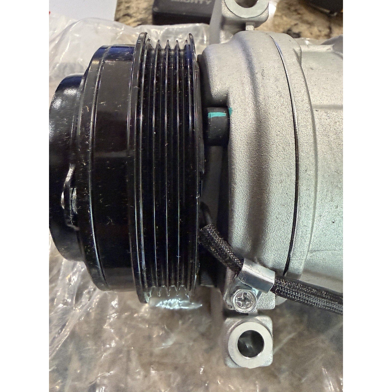 AC Compressor for GMC Sierra 1500 Chevrolet Tahoe Cadillac 15068853 CO 29002C