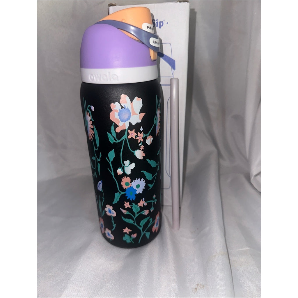 Owala insulated water bottle with a built-in straw. Garden Floral 32oz. 2
