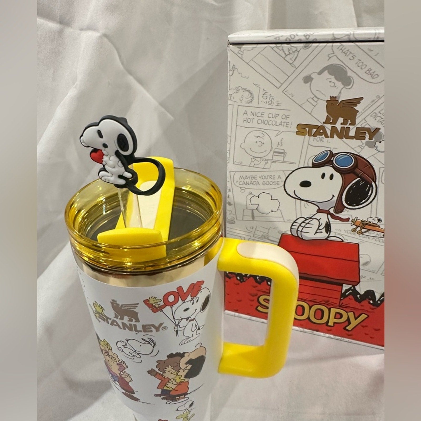Stanley FlowState Quencher H2.0 Tumbler  Limited Edition Snoopy, V3 40 oz
