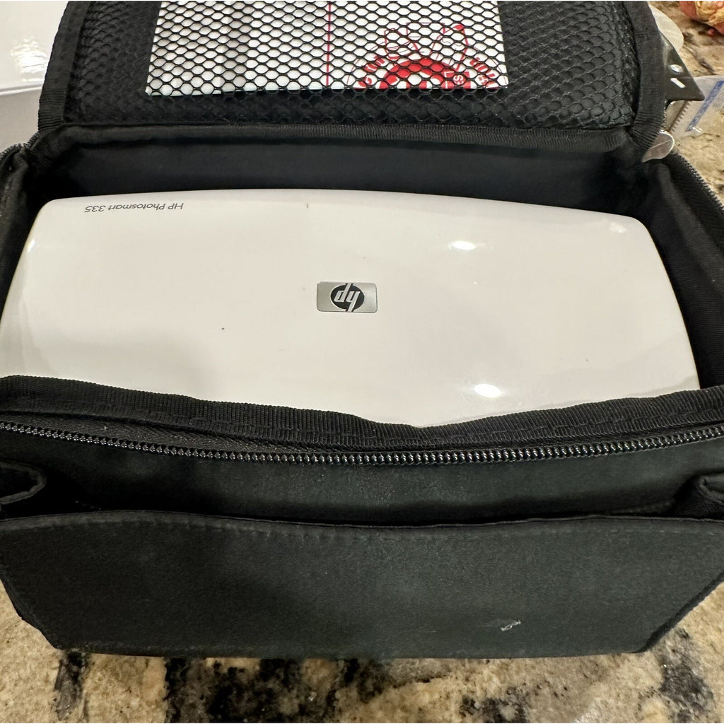 USED-UNTESTED HP PHOTOSMART 335 COMPACT PHOTO PRINTER W/ CORD & CARRYING CASE