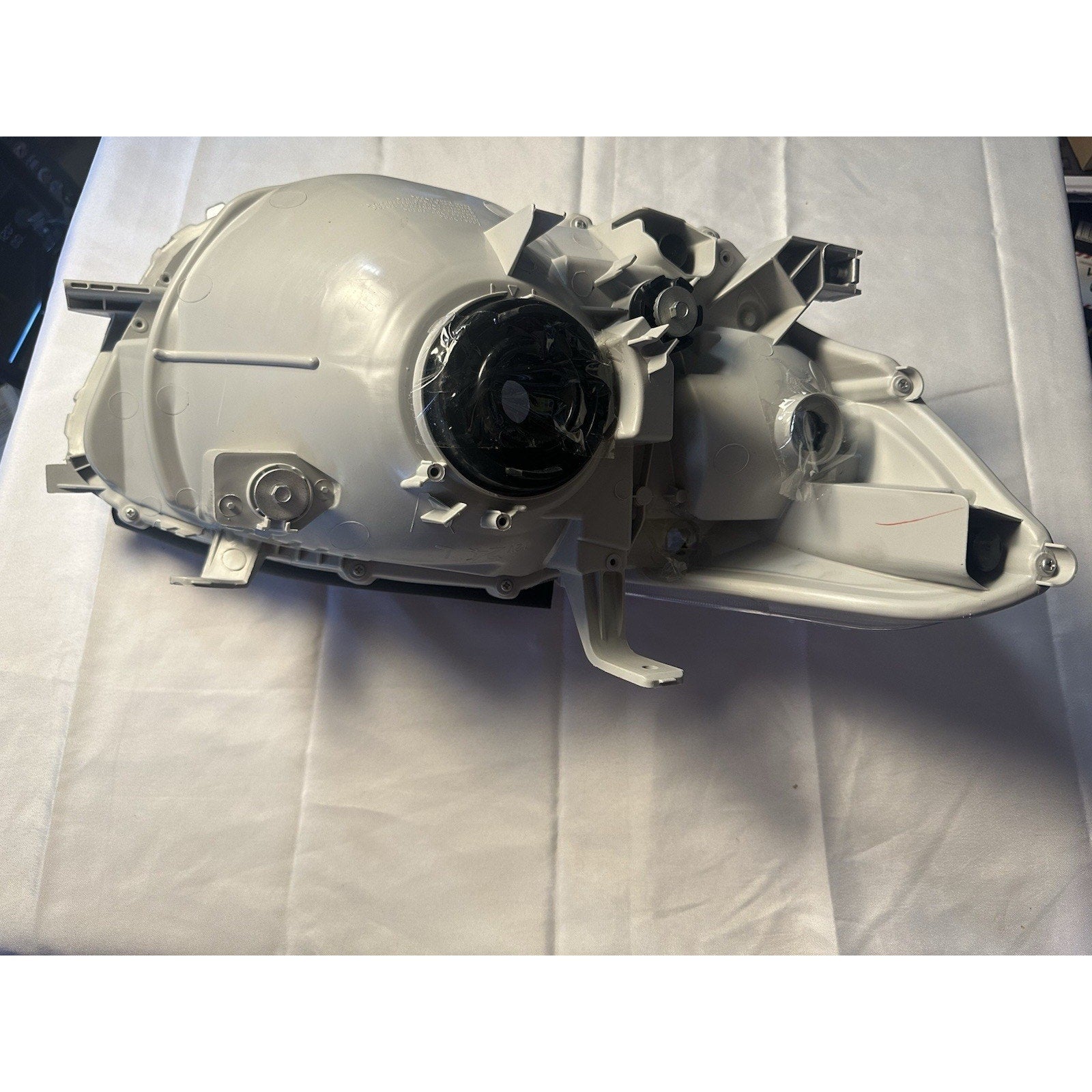 Headlights For Toyota Highlander 2008-2010 Chrome Lamps Left Driver Side