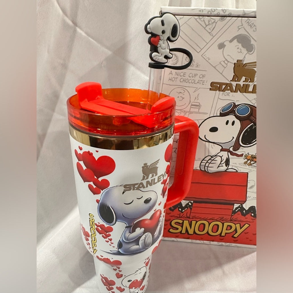 Stanley FlowState Quencher H2.0 Tumbler  Limited Edition Snoopy, V2 40 oz