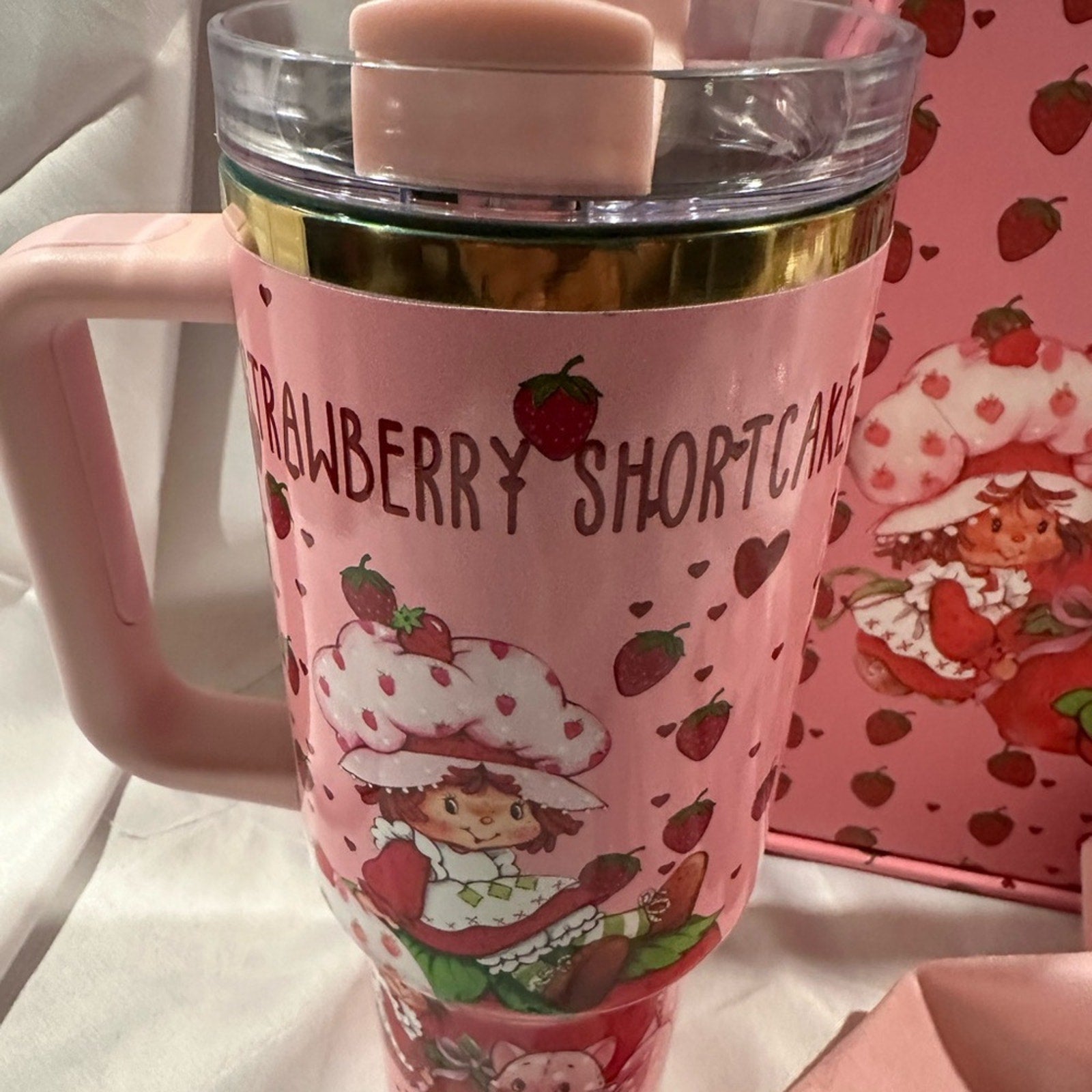 Stanley Tumbler 40 oz Quencher Pink Strawberry Shortcake