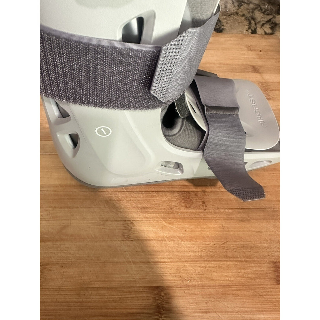 Aircast AirSelect Walker Brace/Walking Boot (Elite, Short And Standard) Medium