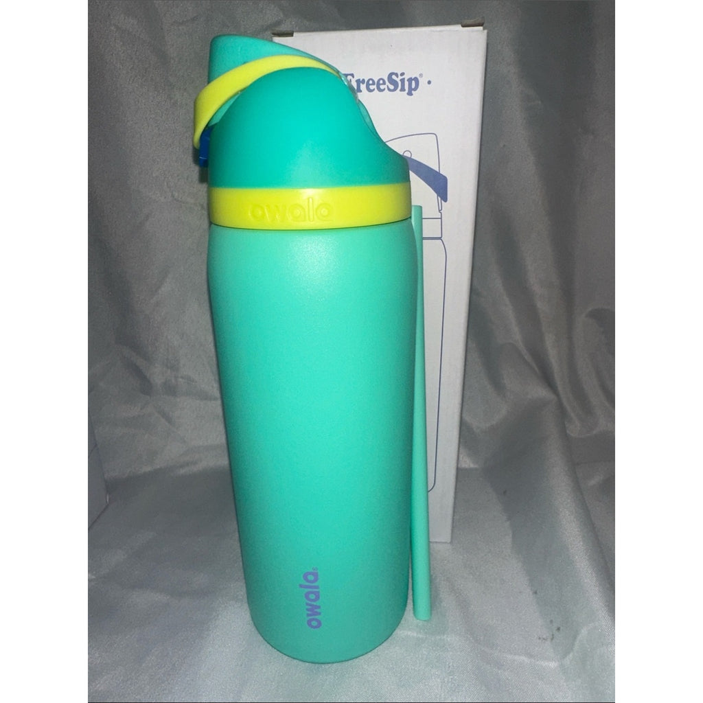 Owala insulated water bottle with a built-in straw. 32oz.