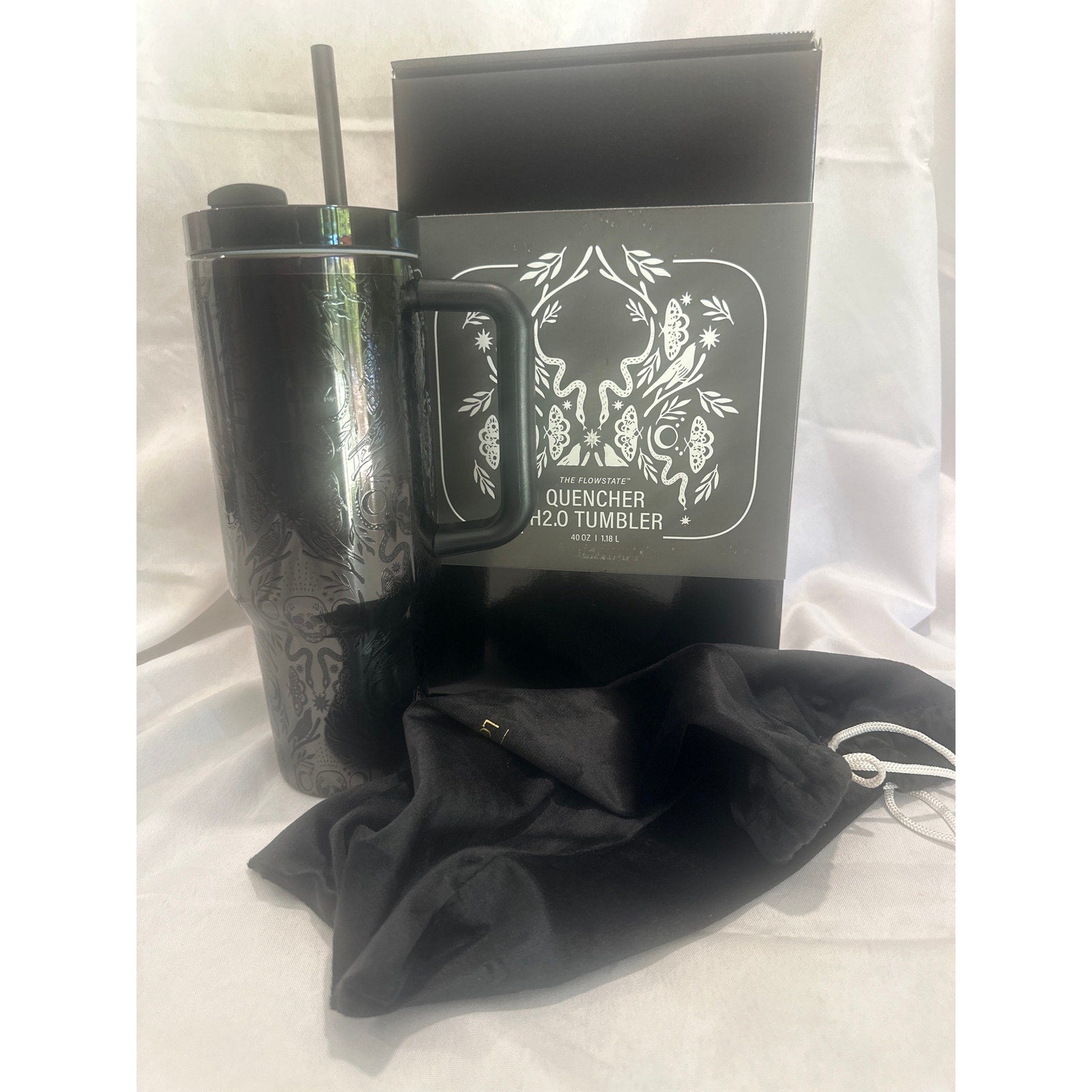 Stanley The FlowState Quencher H2.0 Tumbler limited edition Deadly Damask 40 oz