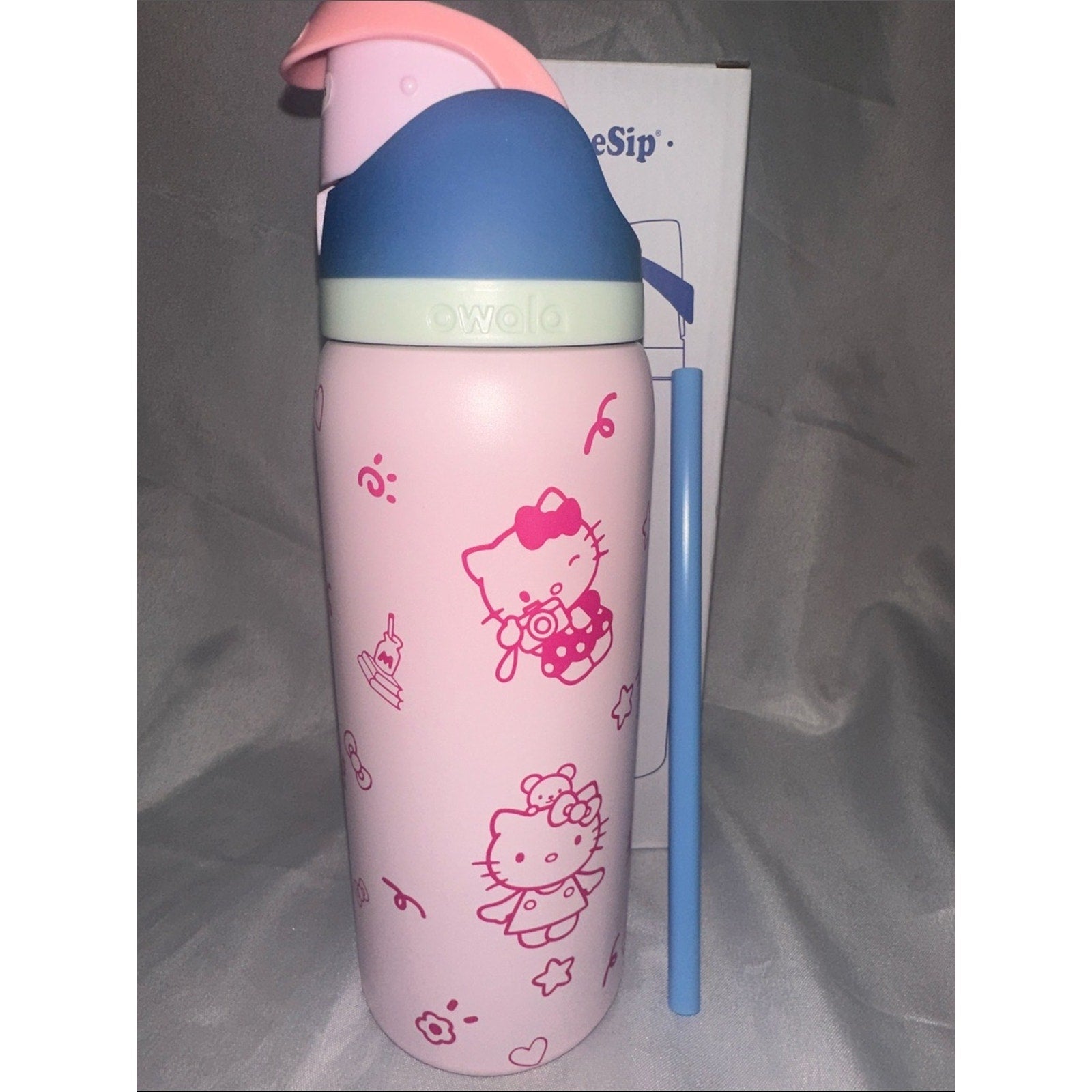 Custom Owala FreeSip Hello Kitty Pink/Blue 32 oz