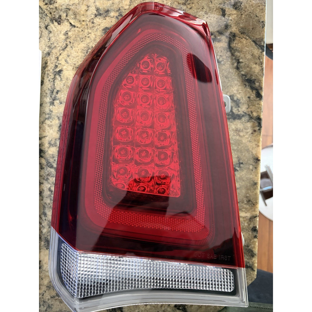 2015-2023 CHRYSLER 300 OUTER TAIL LIGHT LEFT DRIVER SIDE LED LAMP 68225359AC