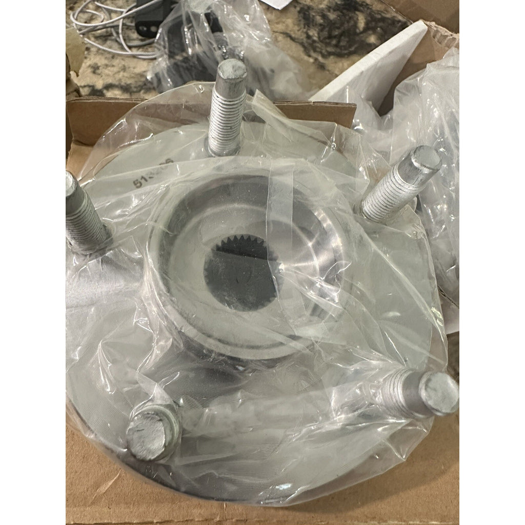 Front Wheel Bearing Hubs Assembly 513206