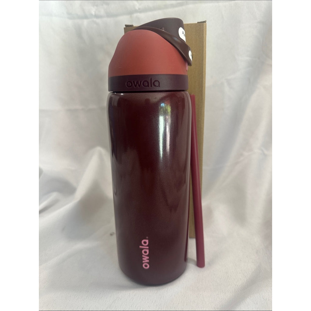 Owala insulated water bottle with a built-in straw. Burgundy 32oz